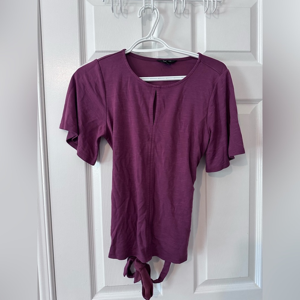 Peplum flutter sleeves top